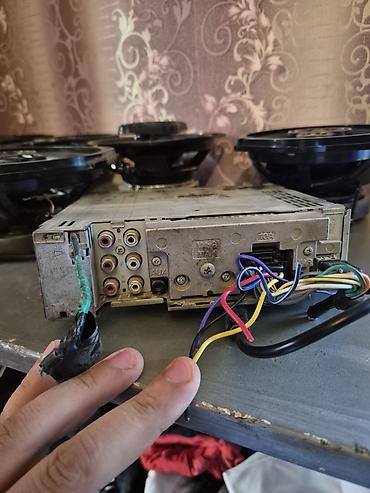 pionee: Gücləndirici: Vtrek FP-440 (MAX POWER 2400W) Pioneer DEH-9450UB — 5