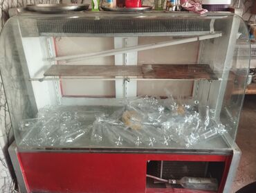 Gözəllik və estetika avadanlığı: Şüşəli soyuducu vitrin mağazalar, kafelər və ya şirniyyatçılar üçün