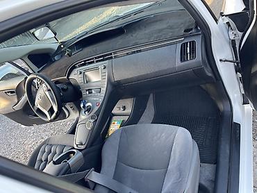 Toyota: Toyota Prius: 2012 г., Вариатор, Гибрид, Хэтчбэк — 16