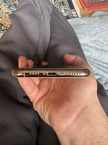 Apple iPhone: IPhone 11 Pro Max, 256 GB, Matte Gold — 2