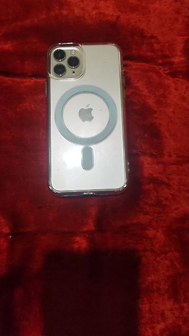 mc book: IPhone 11 Pro, Б/у, 256 ГБ, Matte Gold, Зарядное устройство, Защитное стекло, Чехол — 2