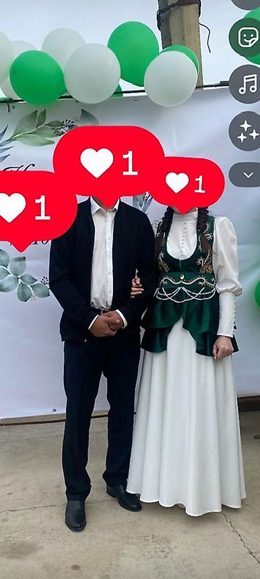 Киреге берилүүчү кийимдер: Улуттук кийим, Аял — 1