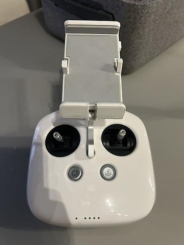 Дроны: DJI Phantom (серия Phantom 4) квадрокоптер с камерой и стабилизатором — 6