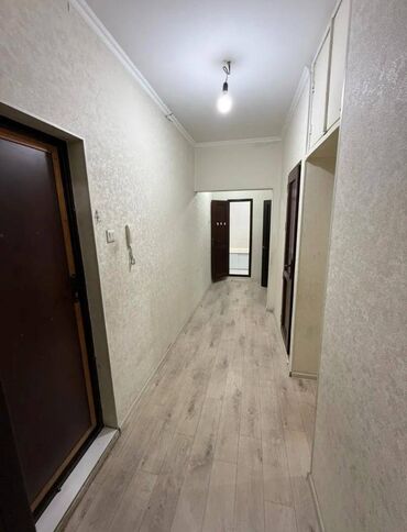 меняю с моей доплатой: 2 бөлмө, 66 кв. м, 106-серия, 2 кабат, Евроремонт