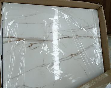 Ostali kućni dekor: 04. Samolepljive zidne obloge 
60*60cm
U paketu 10 kom 
3099 din✅✅ — 5