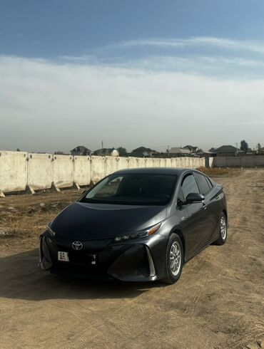 купить авто в лизинг без первоначального взноса: Toyota Prius: 2017 г., 1.8 л, Вариатор, Гибрид, Хэтчбэк