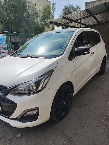 Chevrolet Spark: 2020 г., 1 л, Автомат, Бензин, Хэтчбэк