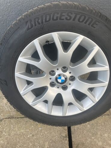 Gume i felne: Felne sa promerom rupe 5*120 mislim da su za bmw X5.Pasu na zadnjini — 2