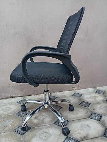 Ofis və oyun kresloları: İşlənmiş, Təkərli, Qolları tənzimlənir, Parça — 16