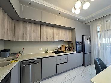 2 mertebeli: Müasir dizaynlı 2 otaqlı mənzil interyeri Xüsusiyyətlər: - Zövqlə — 7
