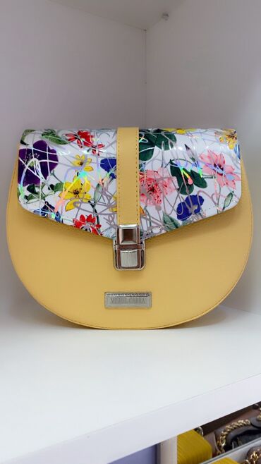 torbe zara 2022: Shoulder bag, Handmade, Material: Faux leather