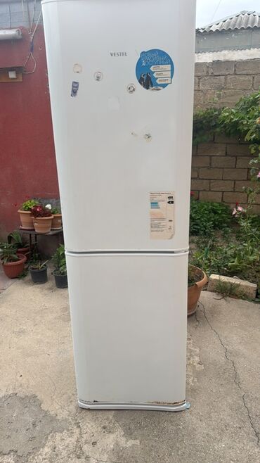 overlok satılır: 2 qapılı Vestel Soyuducu Satılır, rəng - Ağ
