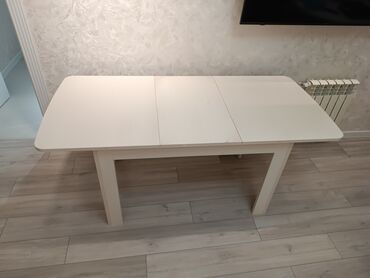 Masa və oturacaq dəstləri: Qonaq masası, Açılan, Laminat, Dördbucaq masa
