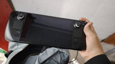 Сковородки: Steam deck lcd 256gb + 512 gb sd kart İdeal vəziyyətdə super. Çantası