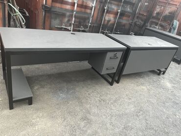 Письменные столы: Письменный стол — 43