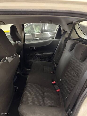 Toyota: Toyota Yaris: 1.3 l. | 2012 έ. Χάτσμπακ — 18
