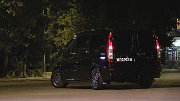 vito salon: Mercedes-Benz Vito – qara rəngli, geniş və rahat miniven — 4