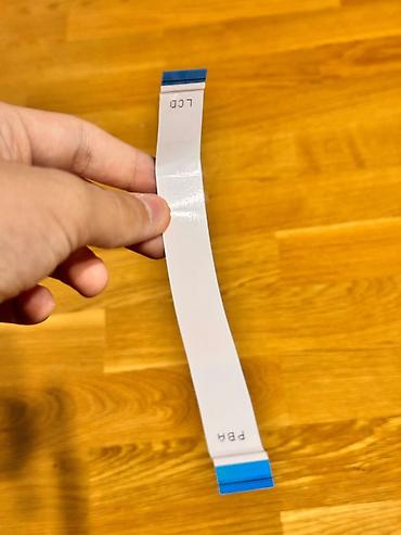 a21 ekran: LCD panel və qoşulma lenti - 9–10 düym aralığında, parlaq səthli LCD — 4