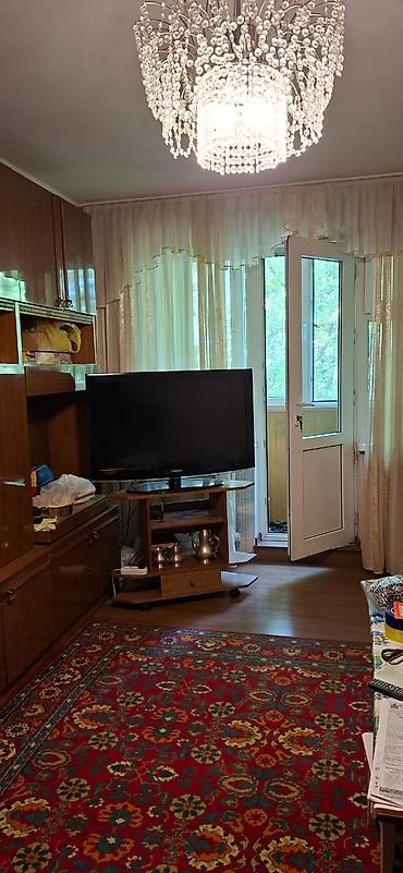 9 мкр квартиры: 3 комнаты, 58 м², 9 мкр 104 серия, 2 этаж, Косметический ремонт — 3