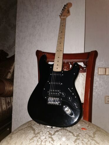 Саз: Электрогитара, Fender, 6 струн, Б/у, Самовывоз
