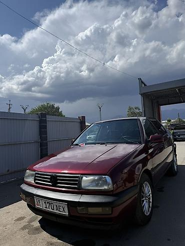 Volkswagen: Volkswagen Vento: 1992 г., 1.8 л, Механика, Бензин, Седан — 2