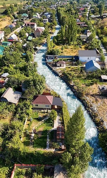 Продажа дачи: 🏡 ЭКСКЛЮЗИВНАЯ ДАЧА В АРАШАНЕ — ПЕРВАЯ ЛИНИЯ РЕКИ! 🌿⛰️ 📍 Село Арашан — 2
