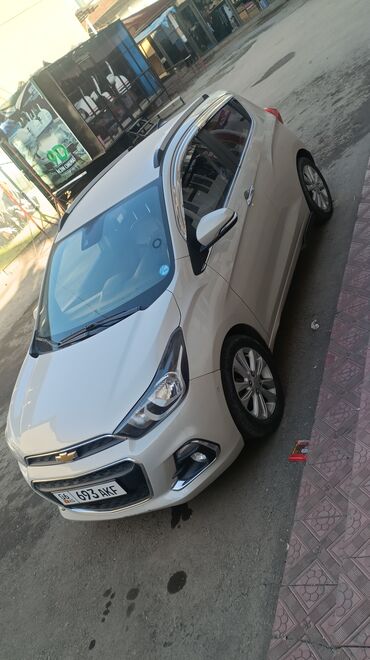 молочный машинка: Chevrolet Spark: 2016 г., 0.1 л, Автомат, Бензин