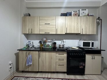 газовый печ: Продаю кухонный гарнитур ширина 2.80 состояние хорошая газ плита тоже
