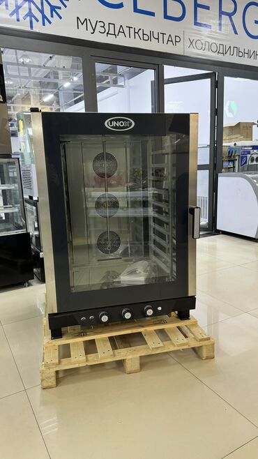 кондитерская духовка: Пекарский шкаф UNOX XB 893 серии BakerLux предназначен для