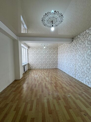 2 комнатные квартиры в бишкеке продажа мкр тунгуч: 2 бөлмө, 68 кв. м, Элитка, 5 кабат, Эски ремонт