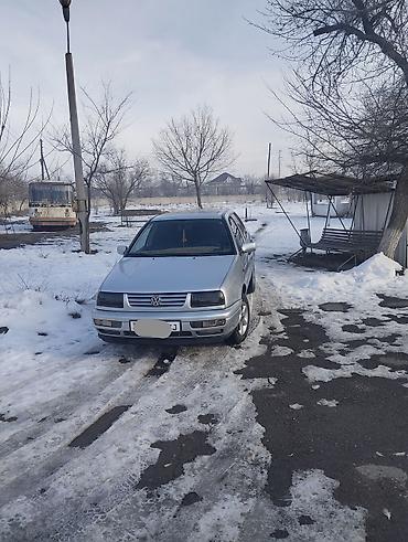 Volkswagen: Volkswagen Vento: 1997 г., 1.8 л, Механика, Газ, Седан — 2