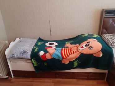 кроват: Б/у, Для девочки и мальчика, С матрасом, С выдвижными ящиками, Азербайджан