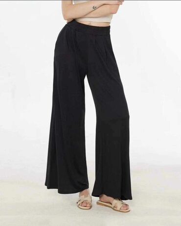 Trousers: 2XL (EU 44), 3XL (EU 46), L (EU 40), Single-colored