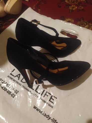 женские кроссовки nike blazer: Туфли, Размер: 37, цвет - Черный, Новый
