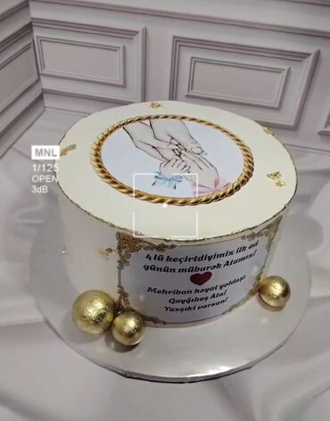 Tortlar: Məxməri krem və mastika ilə bəzədilmiş fərdi tortlar. - Mövzular — 4