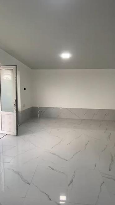 bına: Binədə İmam Həsən məscidinin yanında. 39 m² sahəsi olan obyekt — 2