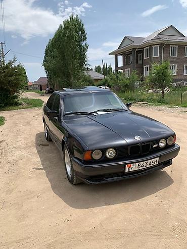 наклейки бмв: BMW 5 series: 1992 г., Седан — 1