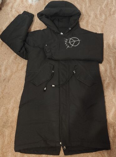кышкы бут кийим: Куртка зимняя на мальчика в идеальном состоянии,на 10-12лет