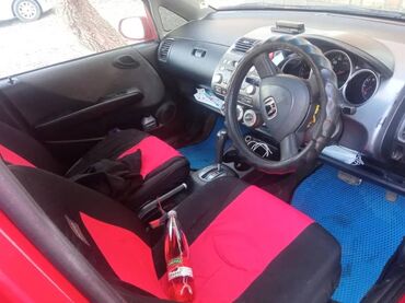 расрочка: Honda Fit: 2002 г., 1.3 л, Вариатор, Бензин, Хетчбек