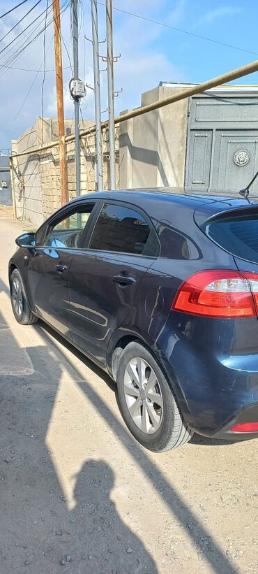Kia: Kia Rio hatchback – EcoDynamics satılır 13500 manat - Kuzov: 5 qapılı — 6