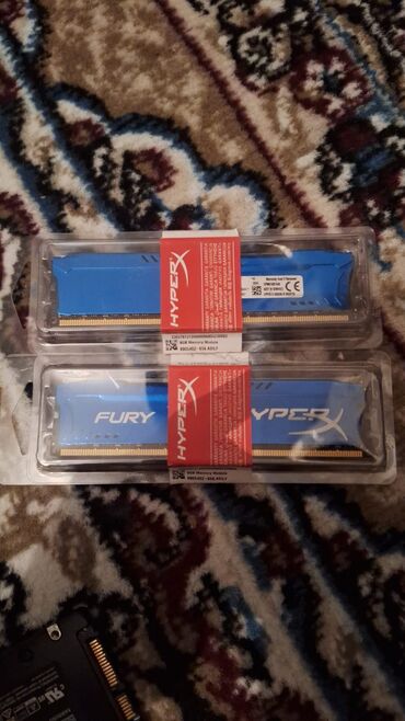 Soyutma sistemləri: Operativ yaddaş (RAM) HyperX, 16 GB, 1600 Mhz, DDR3, PC üçün, Yeni