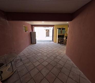 Həyət evləri və villaların satışı: Xırdalanda 2 mərtəbəli həyət evi - Plan: Aşağıda geniş giriş/qaraj — 16