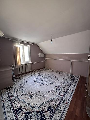 Продажа коттеджей и домов: Продаётся мансардный дом с центральными коммуникациями, 4 сотки, район — 4