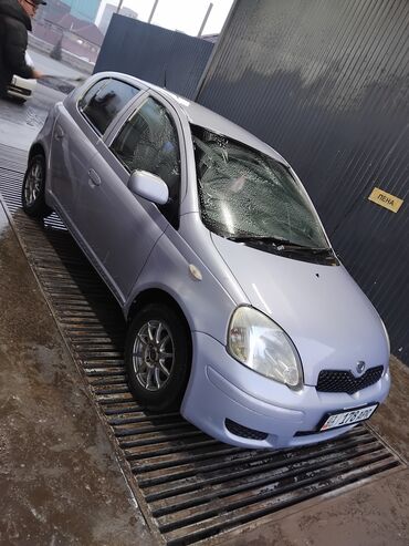 Toyota: Toyota Vitz: 2004 г., 1 л, Автомат, Бензин