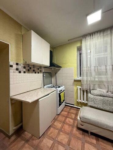 Долгосрочная аренда домов: 200 м², 7 комнат — 14