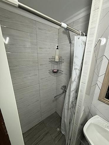 Посуточная аренда комнат: Сдаётся компактная студия с отдельным санузлом и кухонной зоной — 3