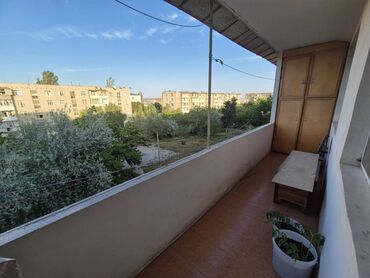 qaxda ev: Bakı, Hövsan qəs., 5 otaqlı, Köhnə tikili, 97 kv. m