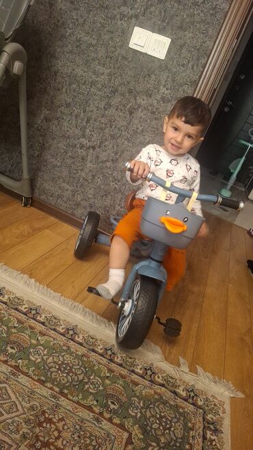 Xodunoklar: 3tekerli velosiped 30manata satilir teze alinib