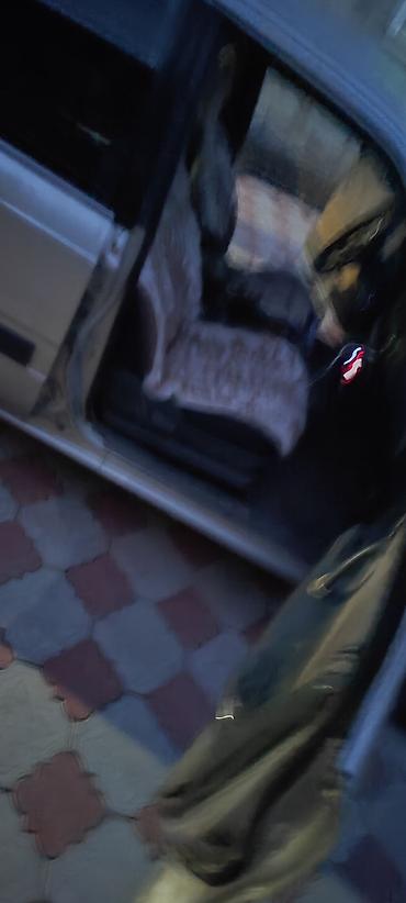хунчи авто: Mazda 626: 1988 г., Механика, Бензин, Седан — 6