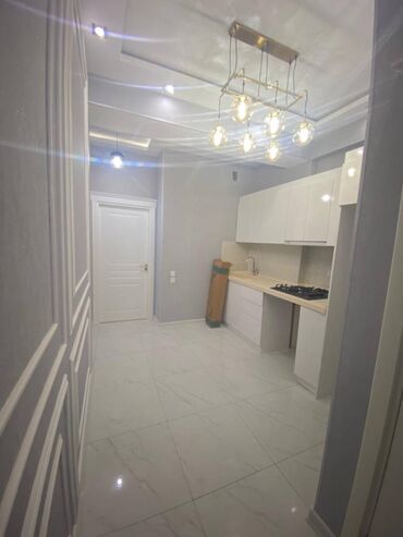 Yeni tikili: 3 otaqlı, Yeni tikili, m. Nəriman Nərimanov, 70 kv. m — 3